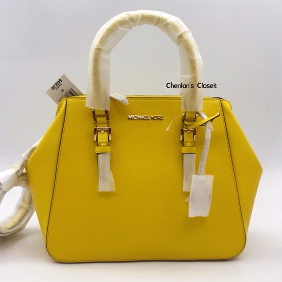 NWT Michael kors Charlotte LG